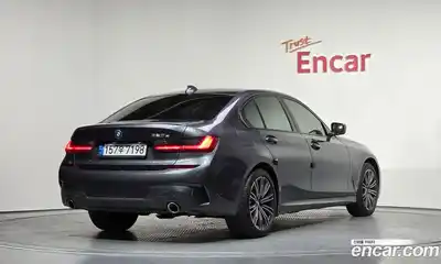 BMW 3-Series, 2022