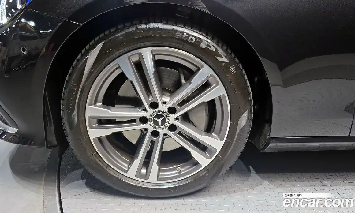 Mercedes-Benz E-Class 2022 2.0 гидро в Москве № 1544889, фото 5