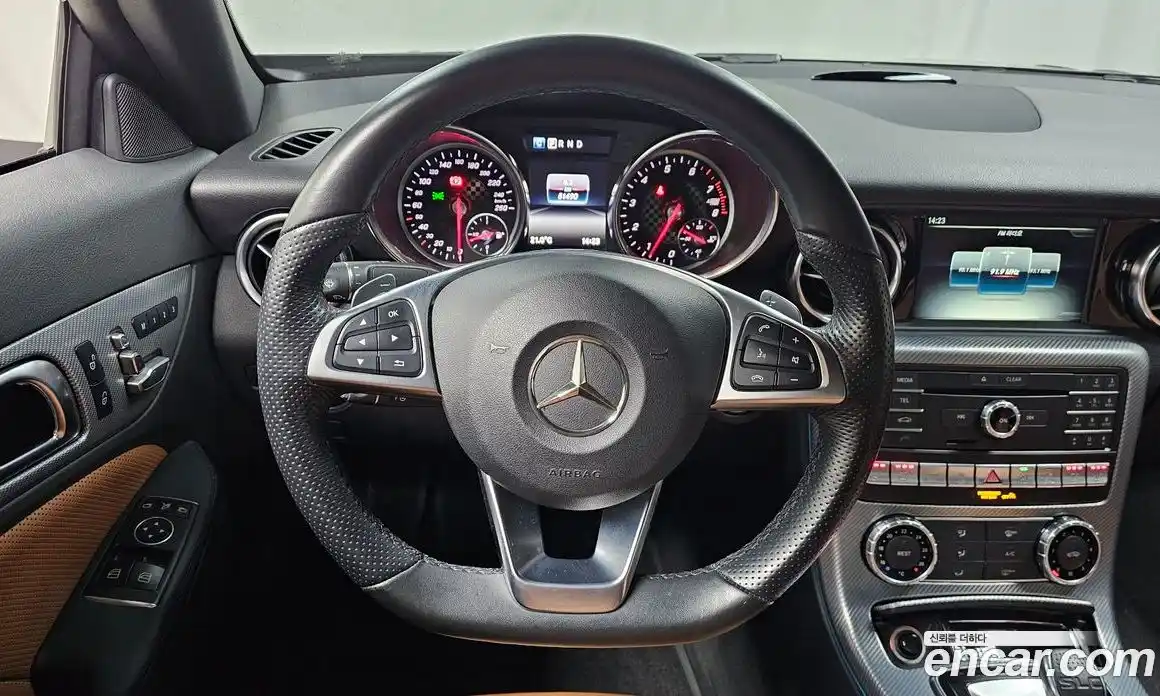 Mercedes-Benz SLC-Class 2019 2.0 гидро в Москве № 1545225, фото 19