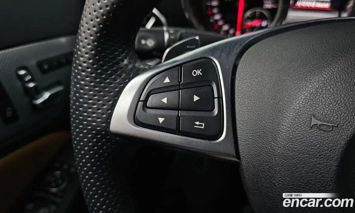 Mercedes-Benz SLC-Class 2019 2.0 гидро в Москве № 1545225, фото 27