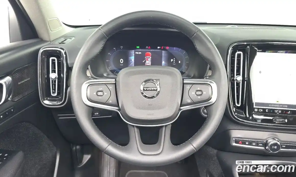 Volvo XC40 2022 2.0 гидро в Москве № 1546744, фото 19