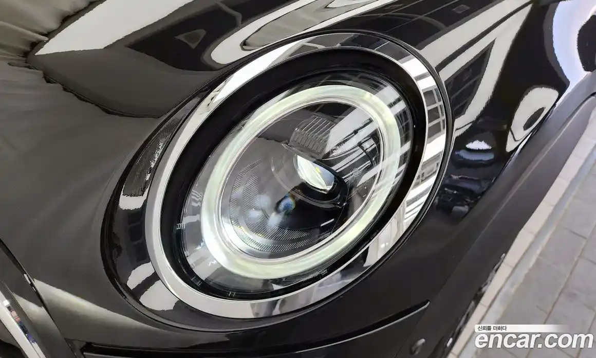 Mini Cooper Convertible 2024 1.5 гидро в Москве № 1547923, фото 8