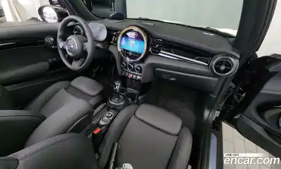 Mini Cooper Convertible 2024 1.5 гидро в Москве № 1547923, миниатюра 10