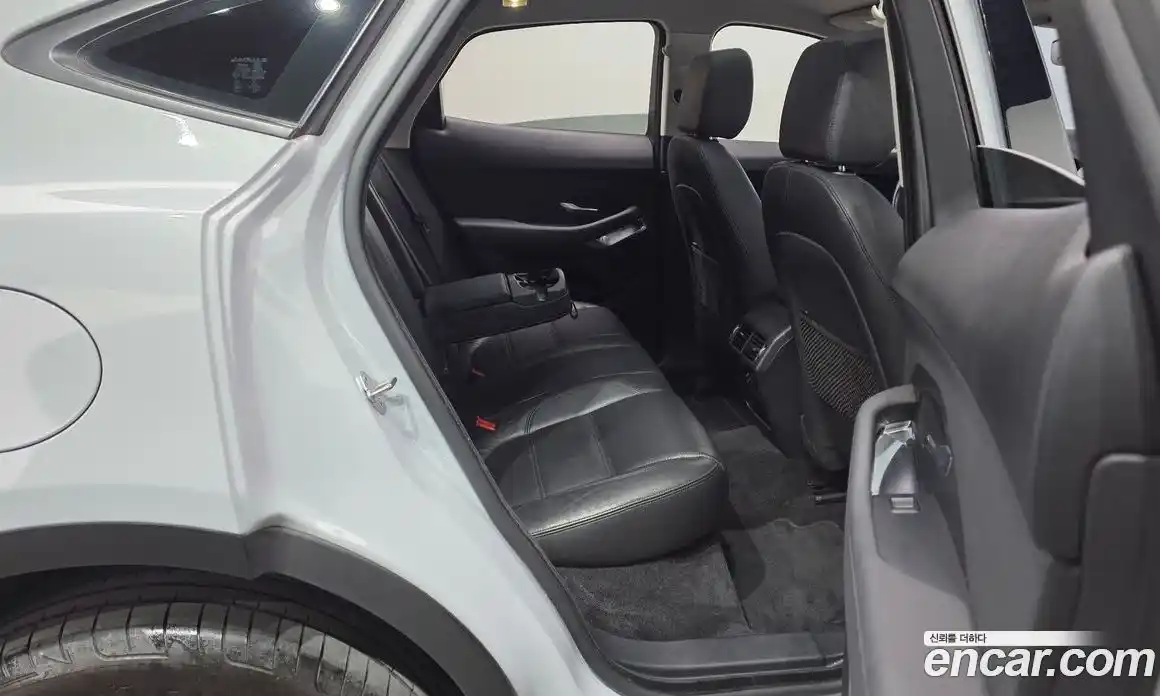 Jaguar E-Pace 2018 2.0 гидро в Москве № 1550918, фото 18