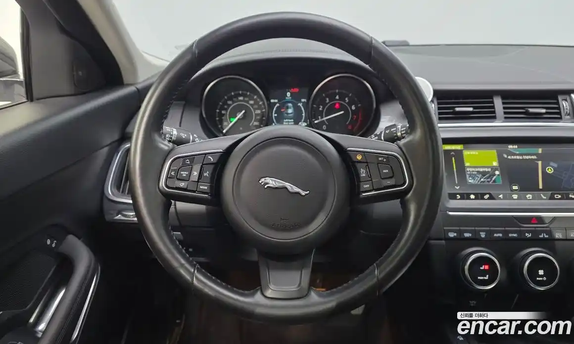 Jaguar E-Pace 2018 2.0 гидро в Москве № 1550918, фото 19
