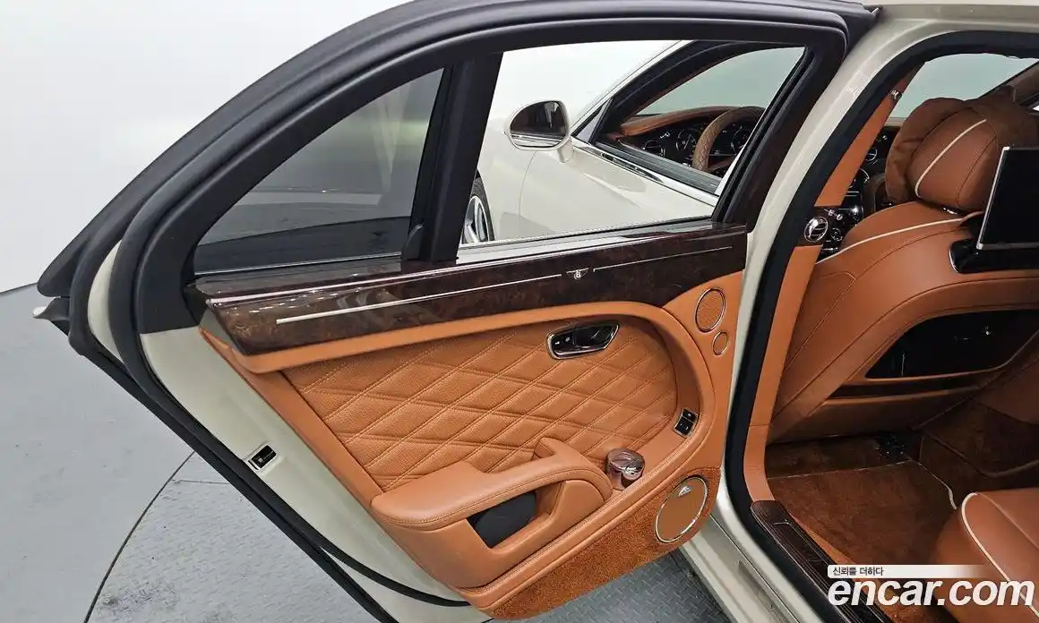 Bentley Mulsanne 2018 6.8 гидро, фото 15