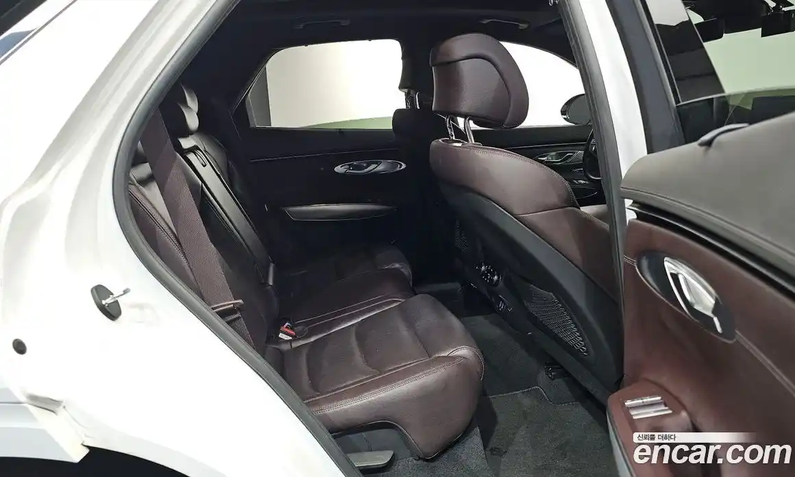 Genesis GV70 2021 2.2 гидро в Москве, фото 16