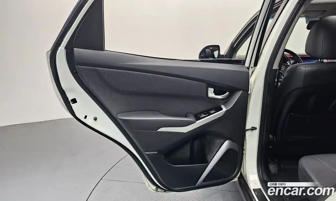 SsangYong Korando 2017 2.2 гидро в Москве № 1613156, фото 15