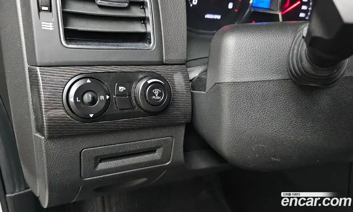 Chevrolet Captiva 2015 2.0 гидро в Москве № 1614194, фото 21