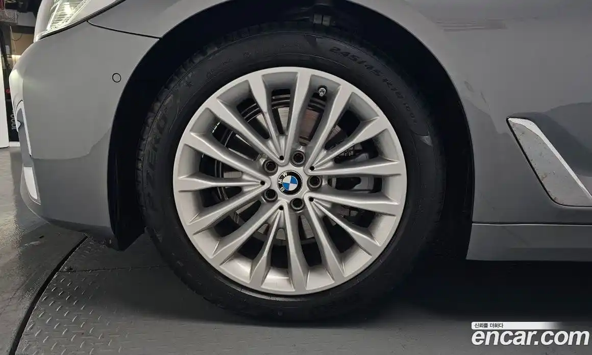 BMW 5-Series 2023 2.0 гидро в Москве № 1616158, фото 4