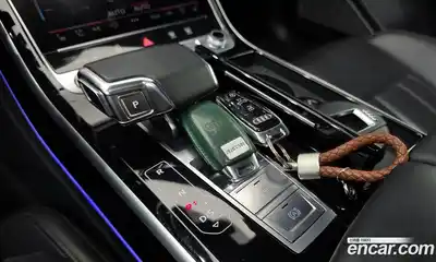 Audi A8 2020 3.0 гидро в Москве № 1617666, миниатюра 12
