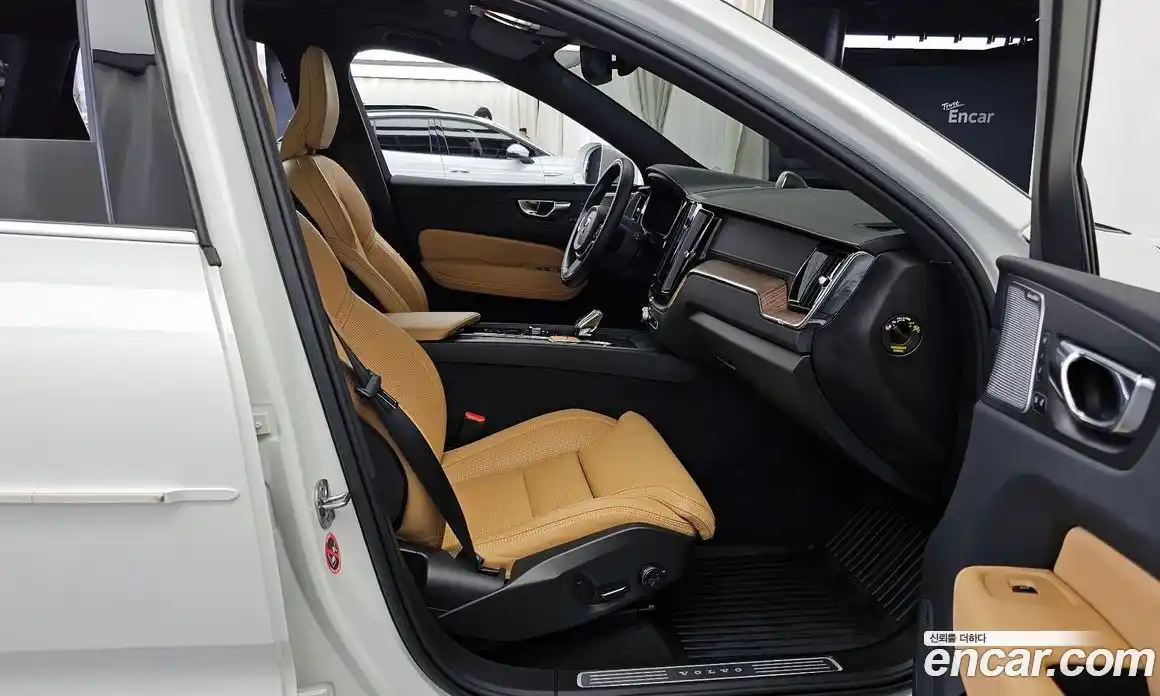 Volvo XC60 2022 2.0 гидро в Москве № 1618528, фото 17