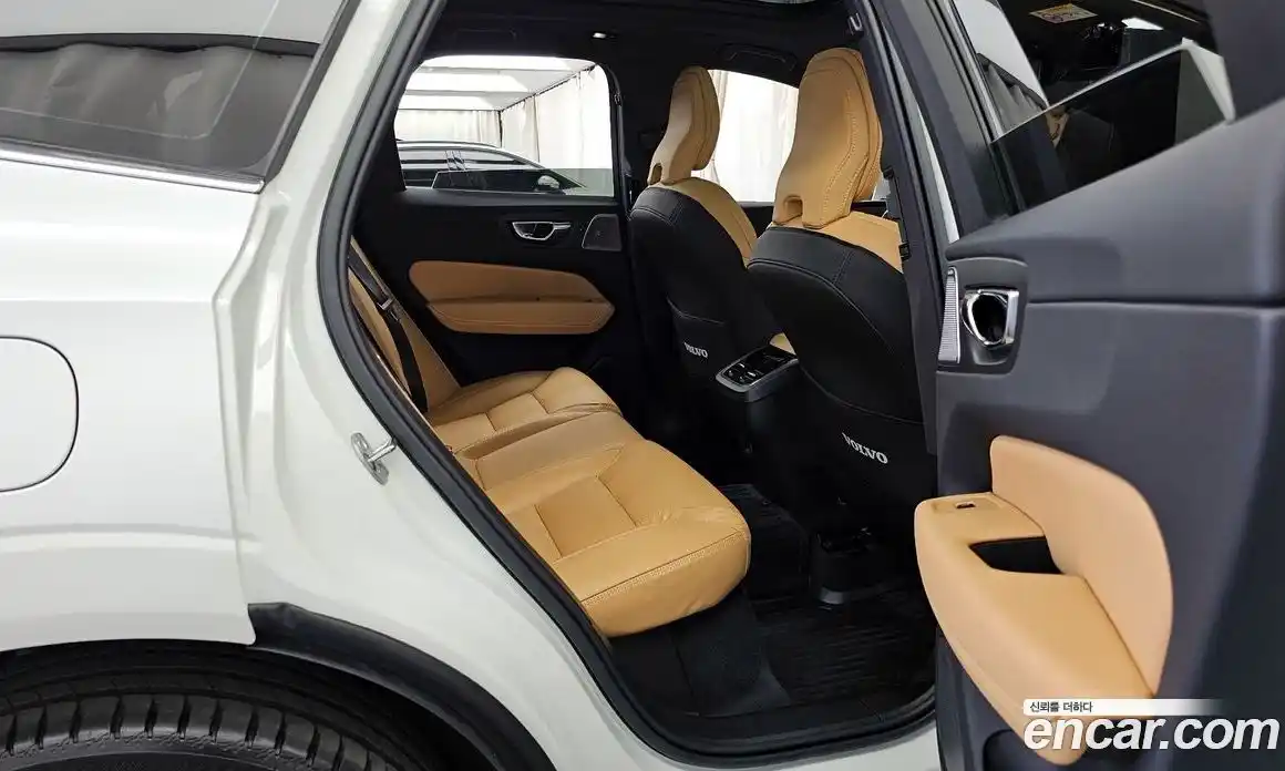 Volvo XC60 2022 2.0 гидро в Москве № 1618528, фото 18
