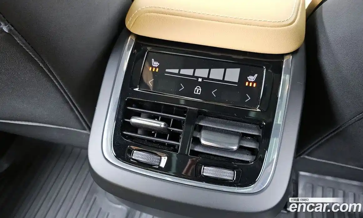 Volvo XC60 2022 2.0 гидро в Москве № 1618528, фото 25