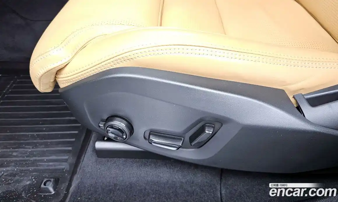 Volvo XC60 2022 2.0 гидро в Москве № 1618528, фото 36