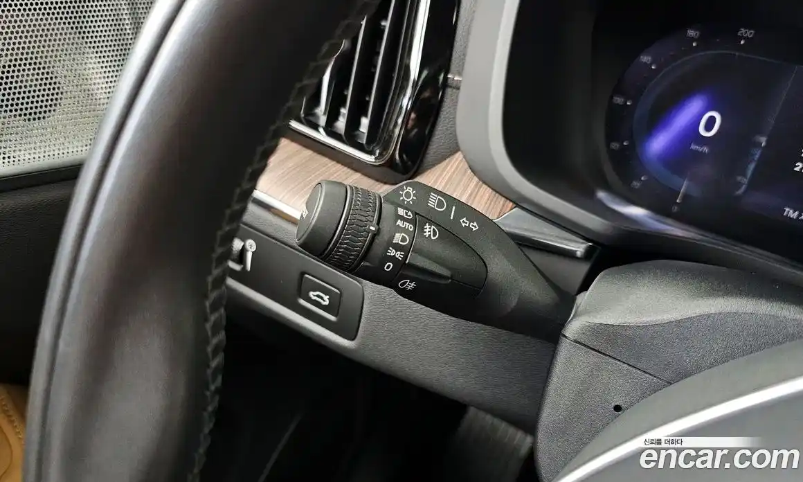 Volvo XC60 2022 2.0 гидро в Москве № 1618528, фото 39