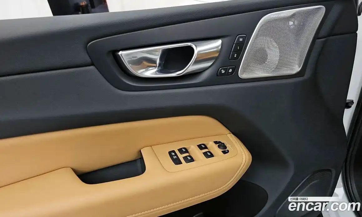 Volvo XC60 2022 2.0 гидро в Москве № 1618528, фото 40