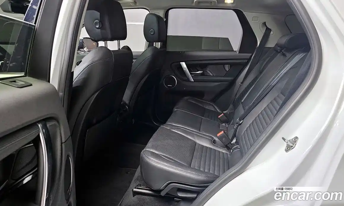 Land Rover Discovery Sport 2020 2.0 гидро в Москве № 1619533, фото 16