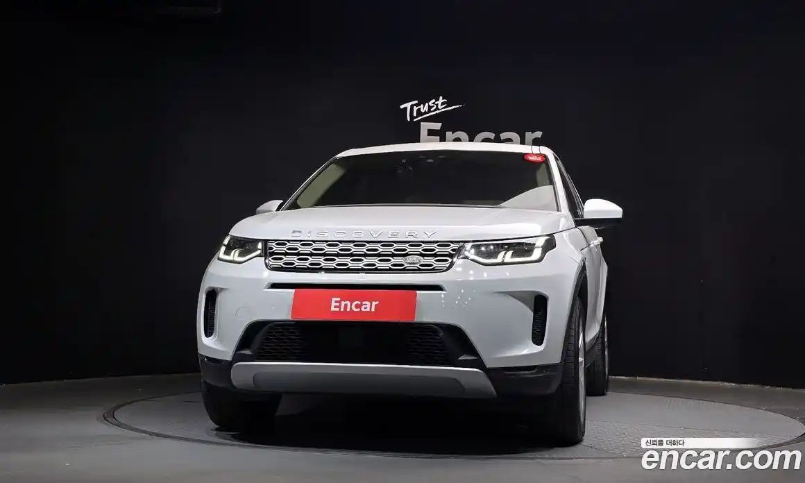 Land Rover Discovery Sport 2020 2.0 гидро в Москве № 1619533, фото 3