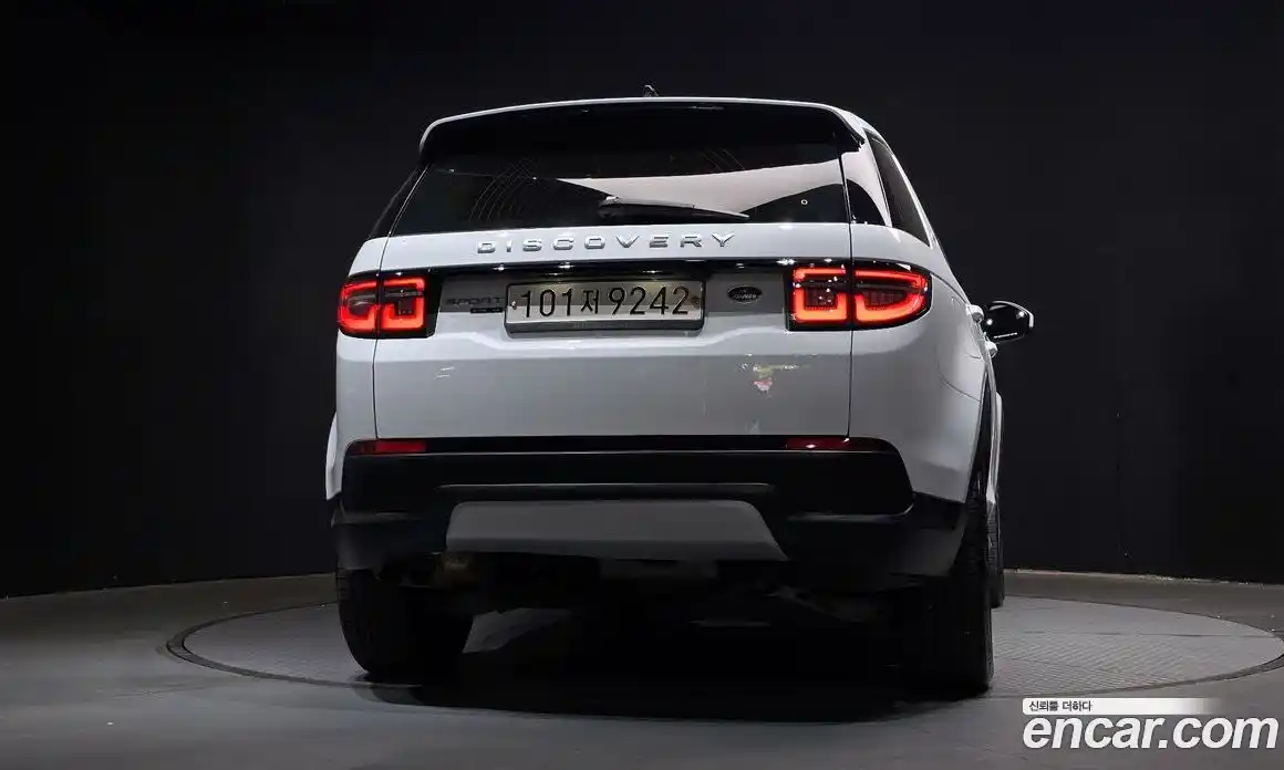Land Rover Discovery Sport 2020 2.0 гидро в Москве № 1619533, фото 4