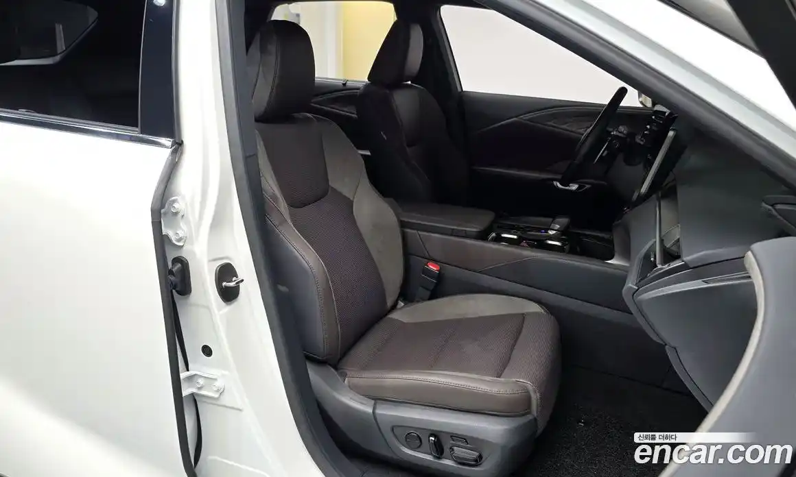Lexus RX 2024 2.5 гидро в Москве № 1622683, фото 15