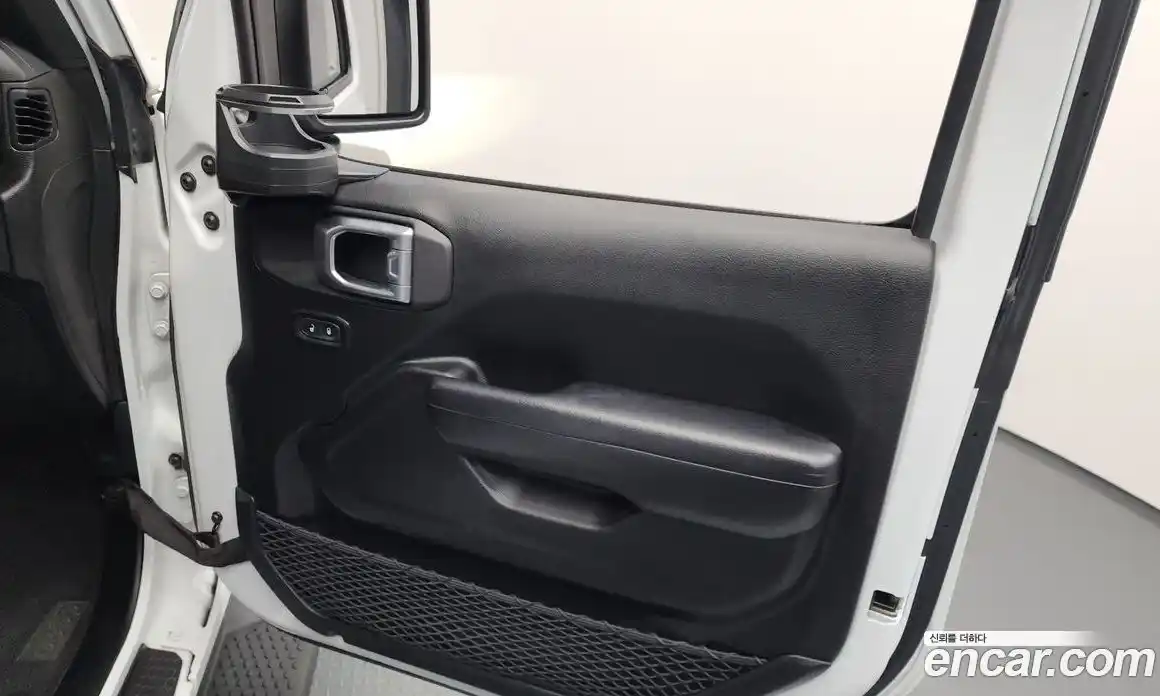 Jeep Wrangler 2019 2.0 гидро в Москве № 1624120, фото 15
