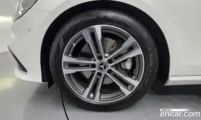 Mercedes-Benz E-Class 2023 2.0 гидро в Москве № 1689906, миниатюра 5