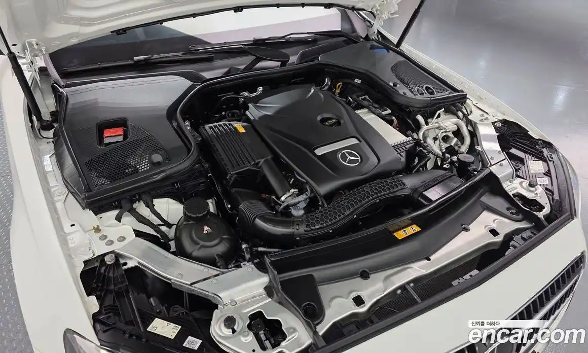 Mercedes-Benz E-Class 2023 2.0 гидро в Москве № 1689906, фото 6
