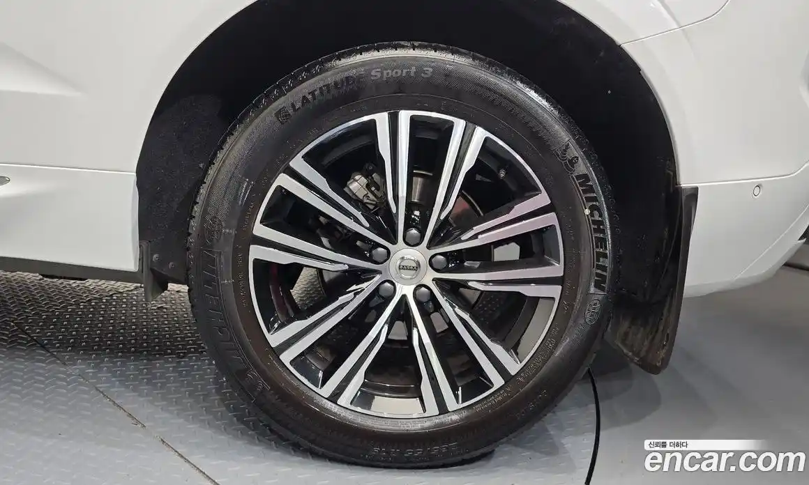 Volvo XC60 2022 2.0 гидро в Москве № 1691509, фото 7
