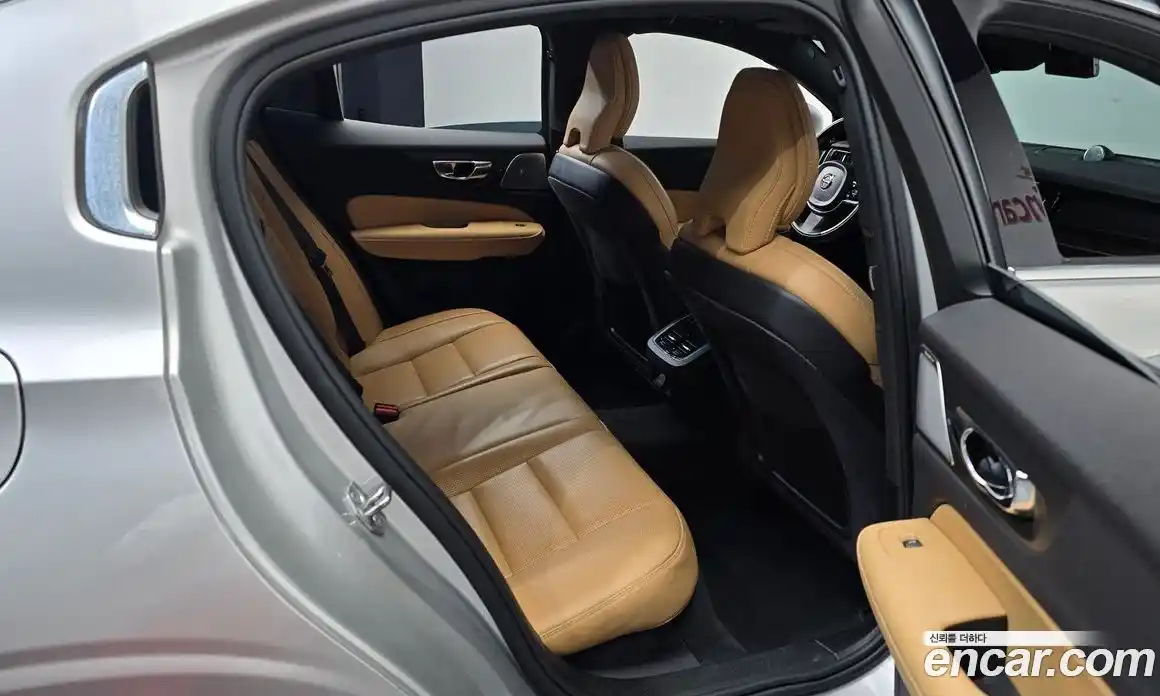 Volvo S60 2021 2.0 гидро в Москве № 1691523, фото 17