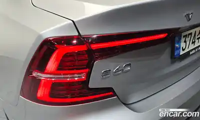 Volvo S60 2021 2.0 гидро в Москве № 1691523, миниатюра 9