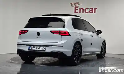 Volkswagen Golf 2024 2.0 гидро в Москве № 1693136, миниатюра 2
