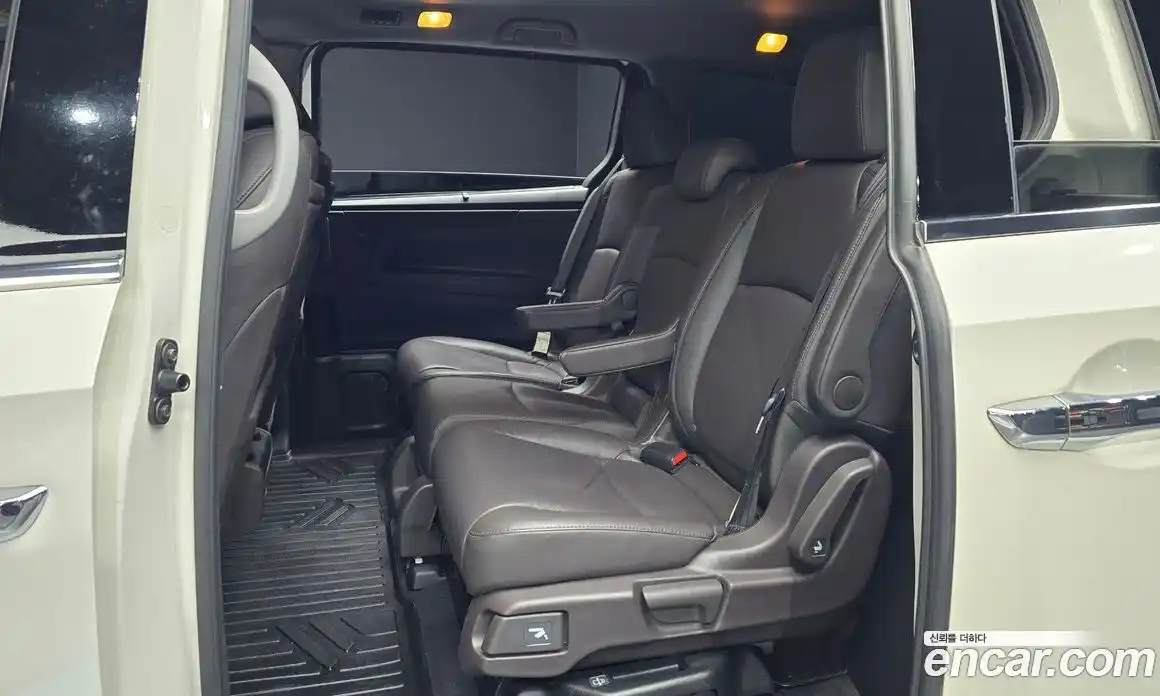 Honda Odyssey 2019 3.5 гидро в Москве № 170600, фото 12