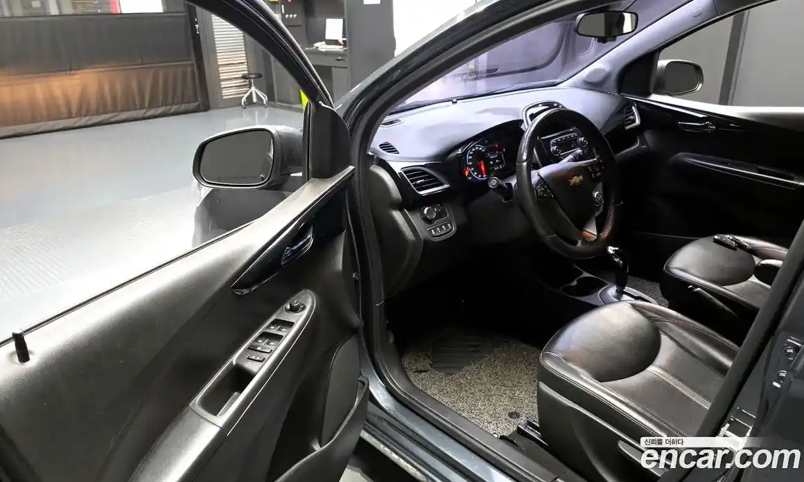 Chevrolet Spark 2018 1.0 гидро в Москве, фото 13