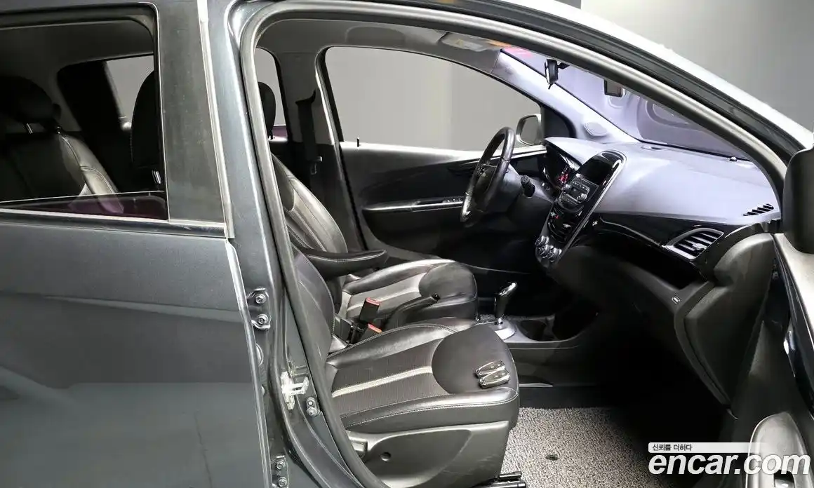 Chevrolet Spark 2018 1.0 гидро в Москве, фото 18