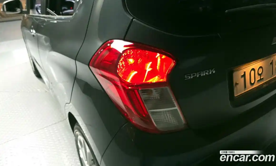 Chevrolet Spark 2018 1.0 гидро в Москве, фото 9