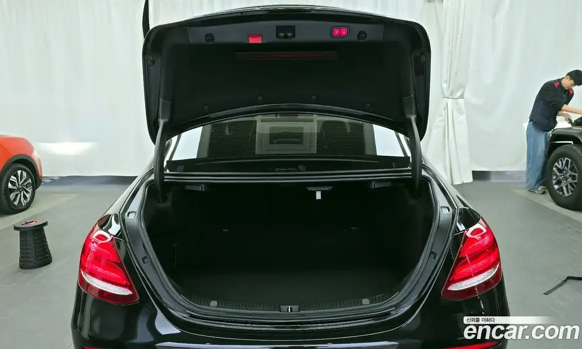 Mercedes-Benz E-Class 2020 2.0 гидро в Москве № 1762816, фото 26