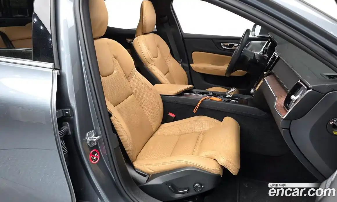 Volvo S60 2021 2.0 гидро в Москве № 1763579, фото 17