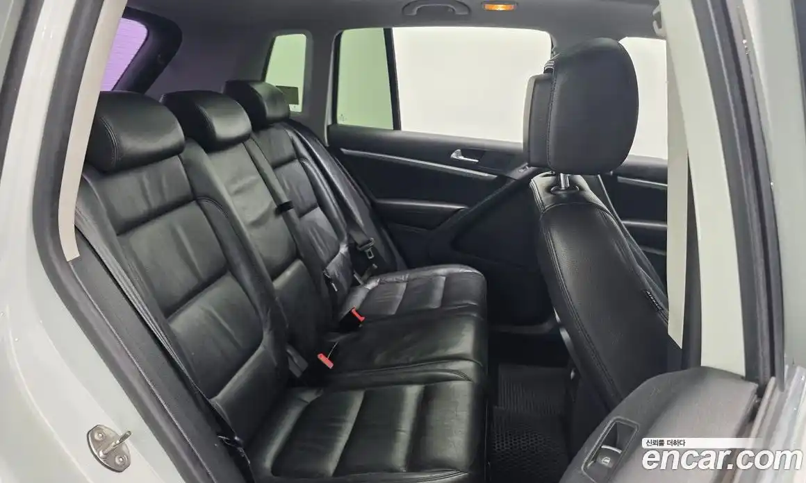 Volkswagen Tiguan 2014 2.0 гидро в Москве № 1765276, фото 16