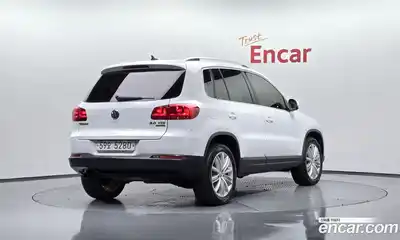 Volkswagen Tiguan 2014 2.0 гидро в Москве № 1765276, миниатюра 2