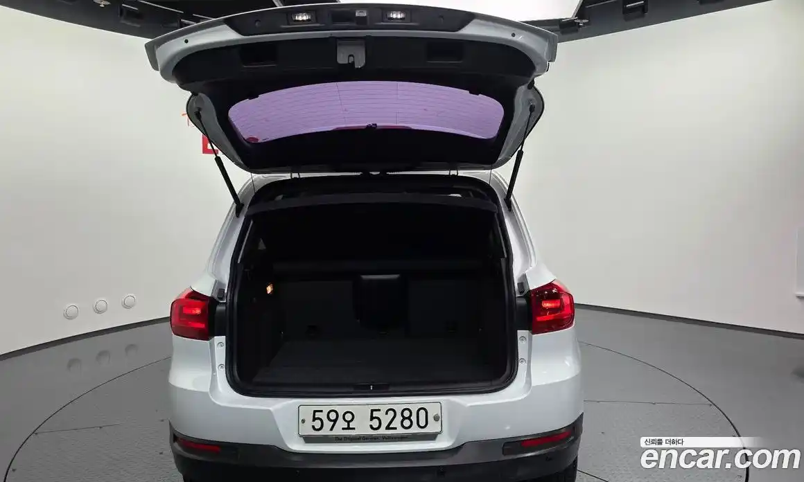 Volkswagen Tiguan 2014 2.0 гидро в Москве № 1765276, фото 26
