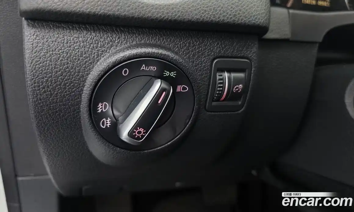 Volkswagen Tiguan 2014 2.0 гидро в Москве № 1765276, фото 27