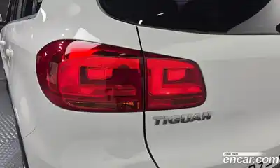 Volkswagen Tiguan 2014 2.0 гидро в Москве № 1765276, миниатюра 9