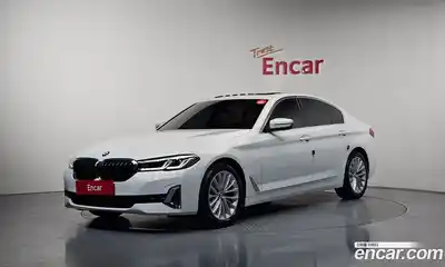BMW 5-Series, 2023