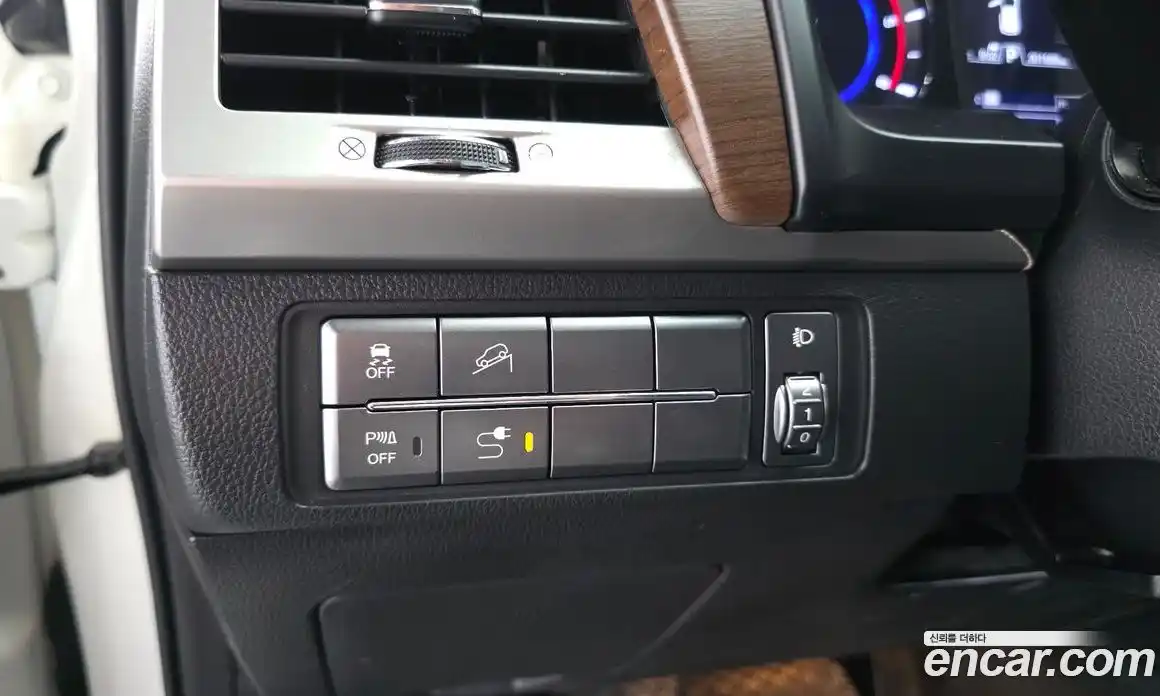SsangYong Rexton 2017 2.2 гидро в Москве № 1833300, фото 16