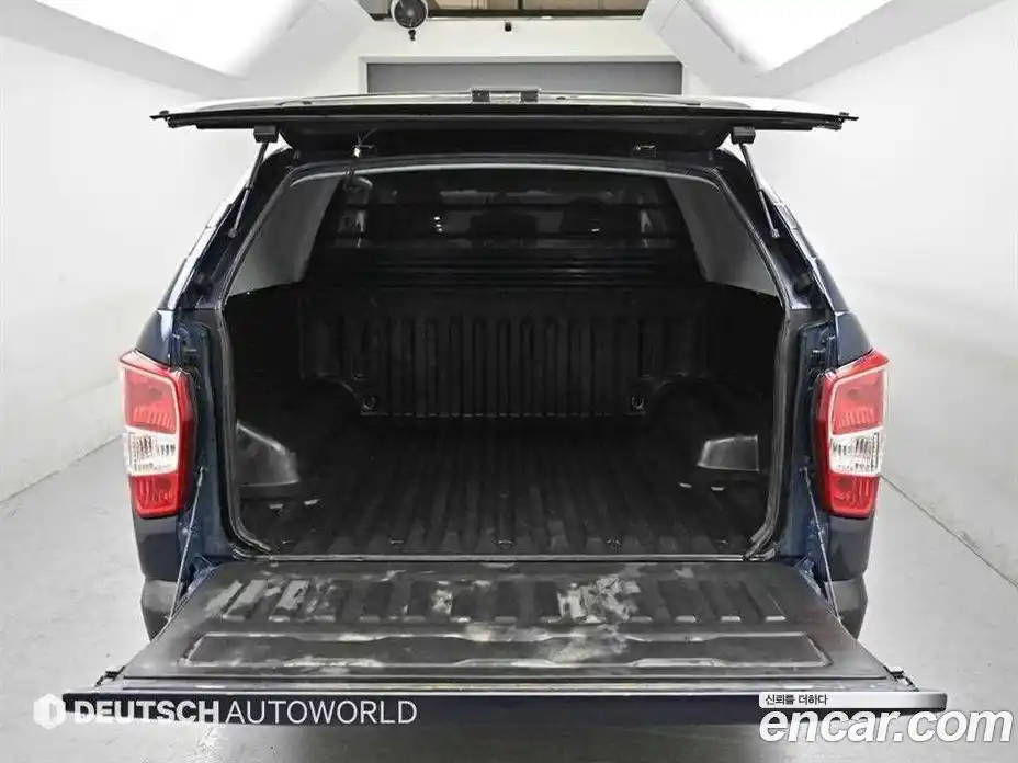 SsangYong Rexton 2018 2.2 механика в Москве № 1833397, фото 19