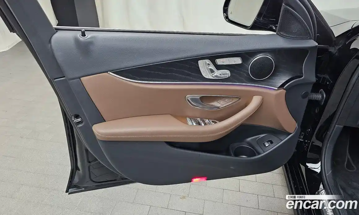 Mercedes-Benz E-Class 2023 2.0 гидро в Москве № 1833928, фото 29