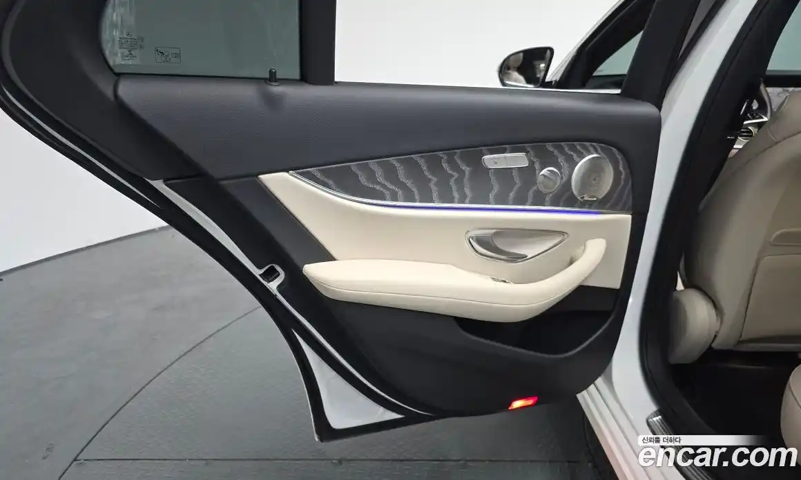 Mercedes-Benz E-Class 2022 2.0 гидро в Москве № 1834688, фото 14