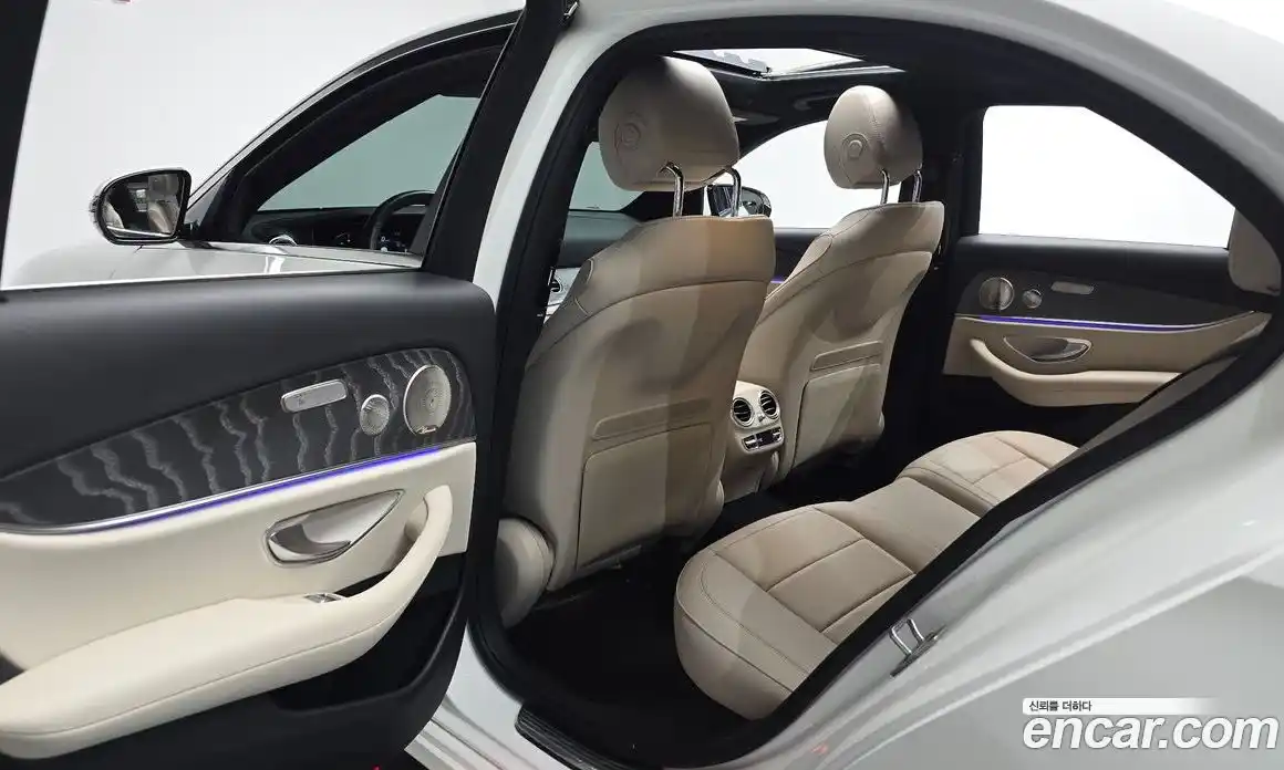 Mercedes-Benz E-Class 2022 2.0 гидро в Москве № 1834688, фото 15