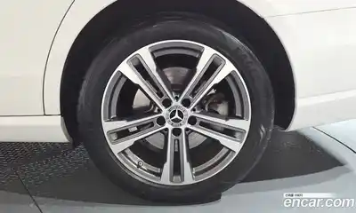 Mercedes-Benz E-Class 2022 2.0 гидро в Москве № 1834688, миниатюра 6